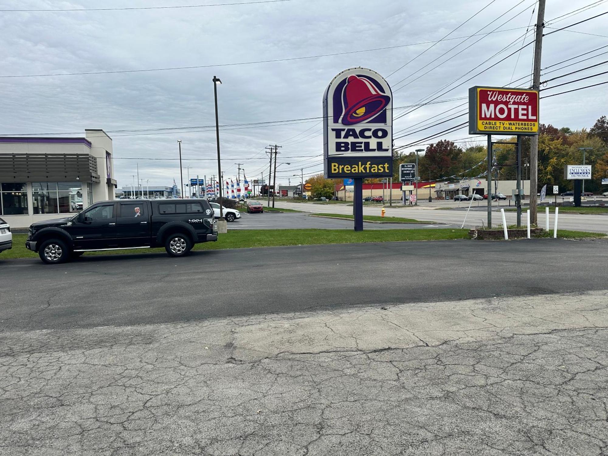 Westgate Manor Motel Austintown & Youngstown Ohio Dış mekan fotoğraf